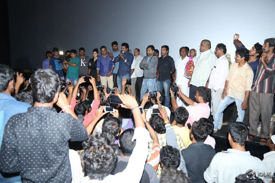 Jakkanna-Movie-Team-Visited-Hyderabad-Theaters